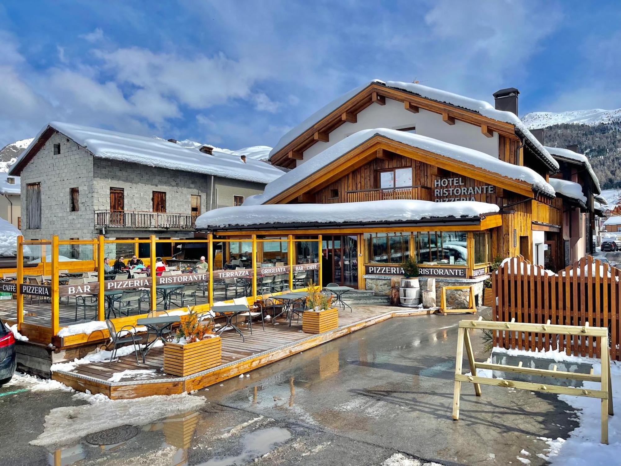 Hotel Galli'S - Centro Livigno Exteriör bild